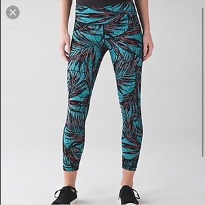 Lululemon luxtreme palm lace legging